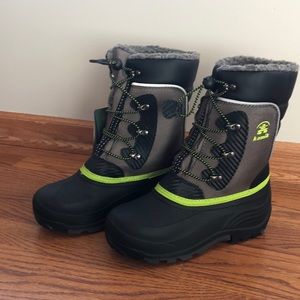 Kamik youth snow boots